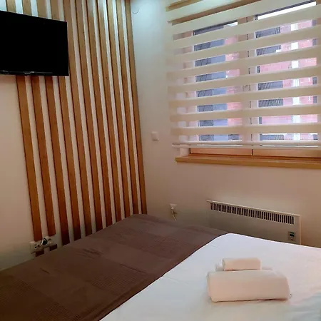 Apartment Felicita 1 *