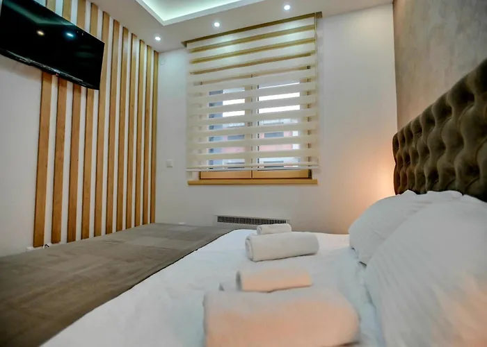 Felicita 1 Апартаменты *